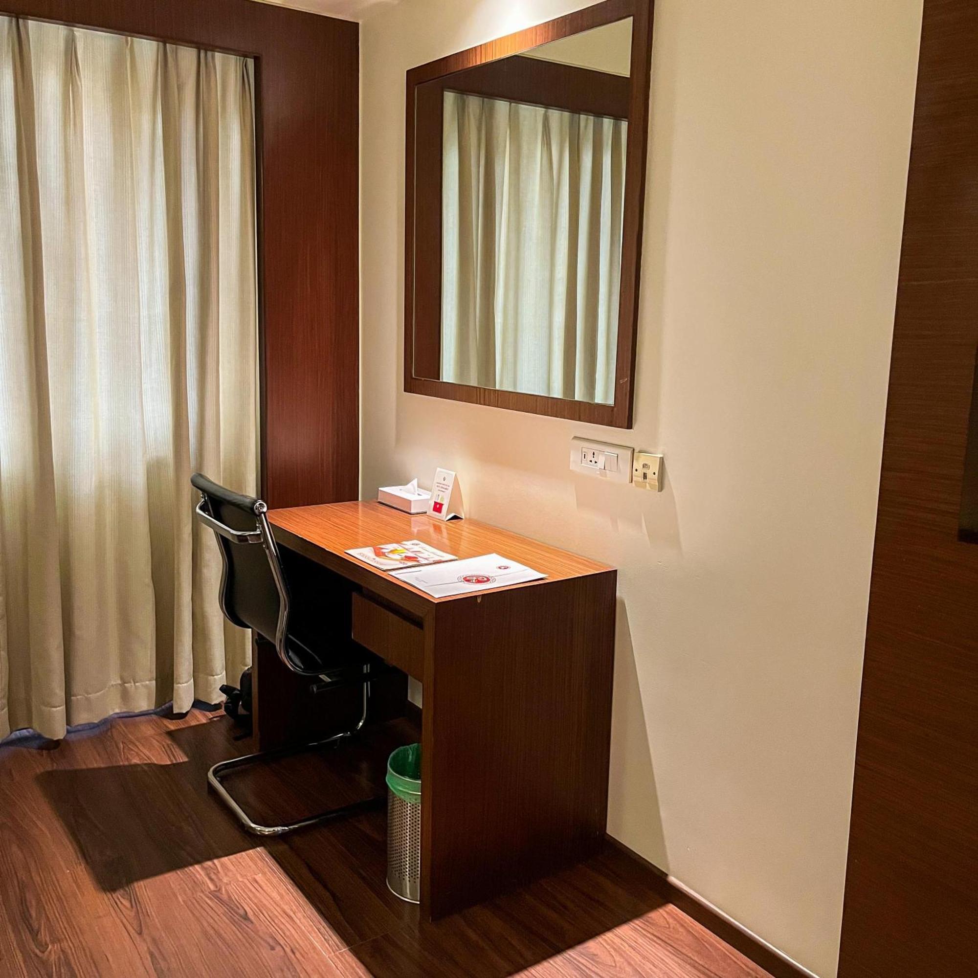Hotel Ramee Panchshil Kolhapur Exterior foto