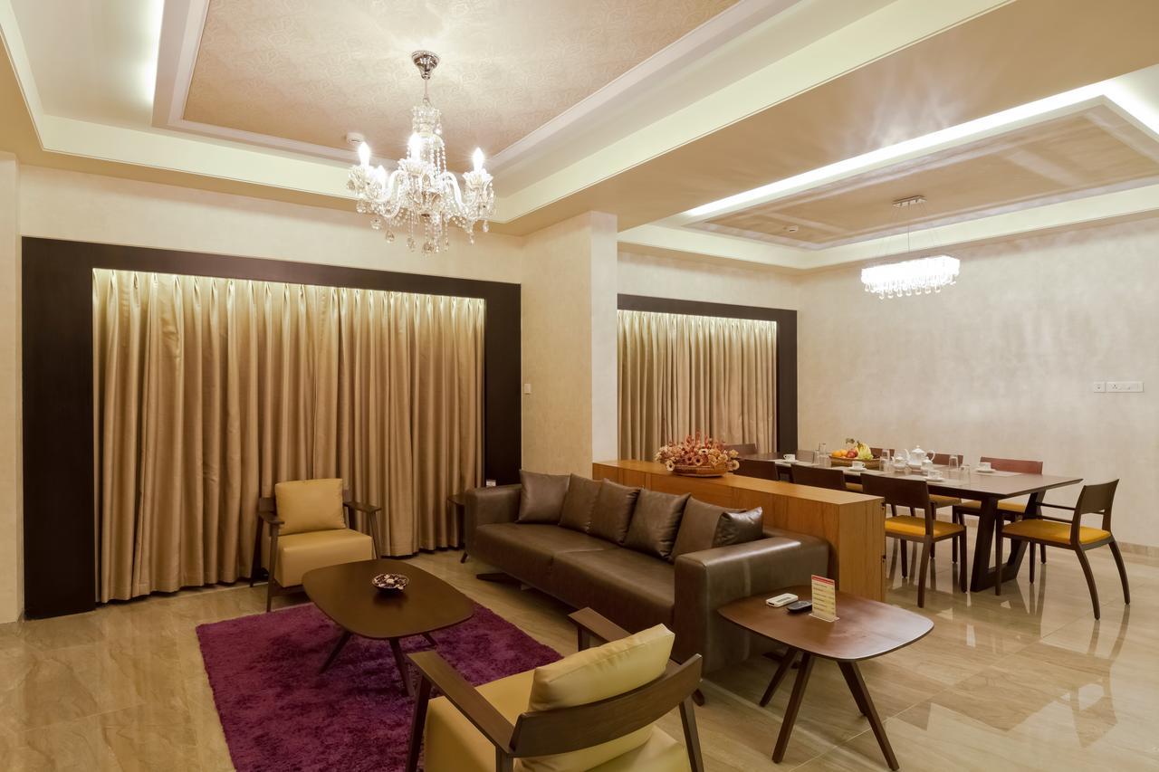 Hotel Ramee Panchshil Kolhapur Exterior foto
